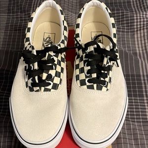 Checkerboard Vans size 10.5